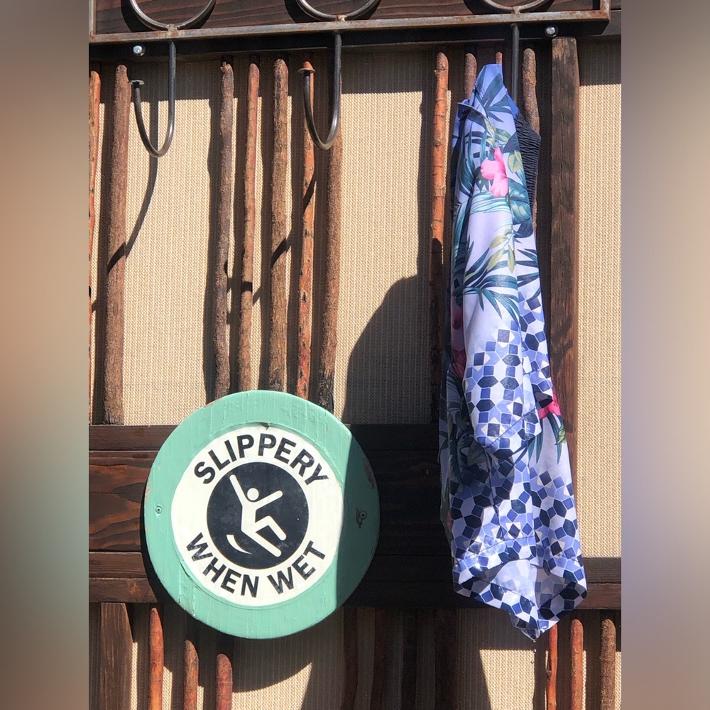 Tommy Bahama Relax Hibiscus Tropical Swim Trunks - Picture 7 of 10